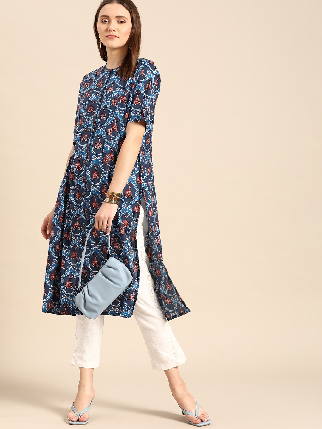 

Anouk Women Navy Blue & Maroon Pure Cotton Floral Print Kurta