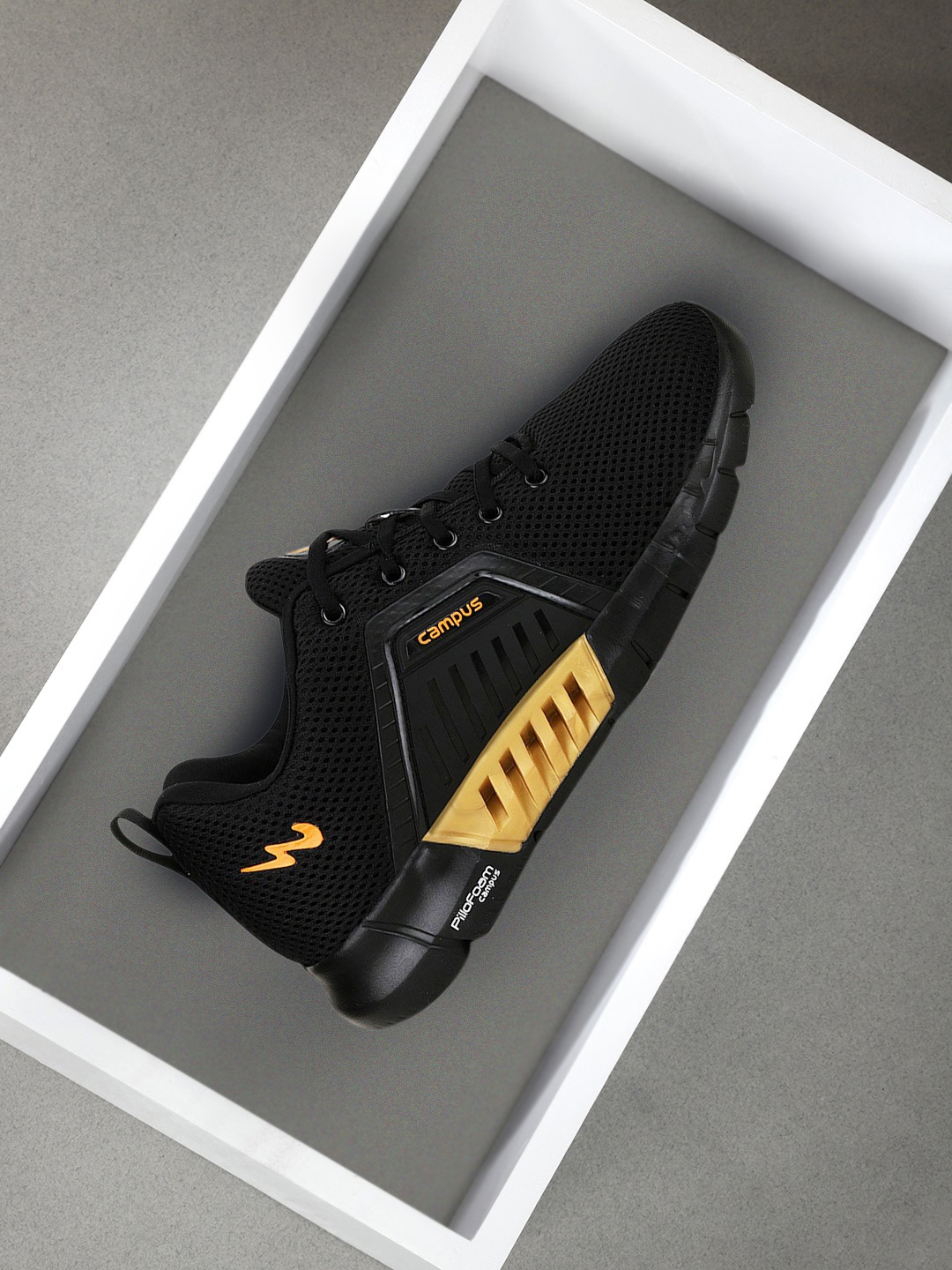 

Campus Men Black Mesh Road Running Shoes