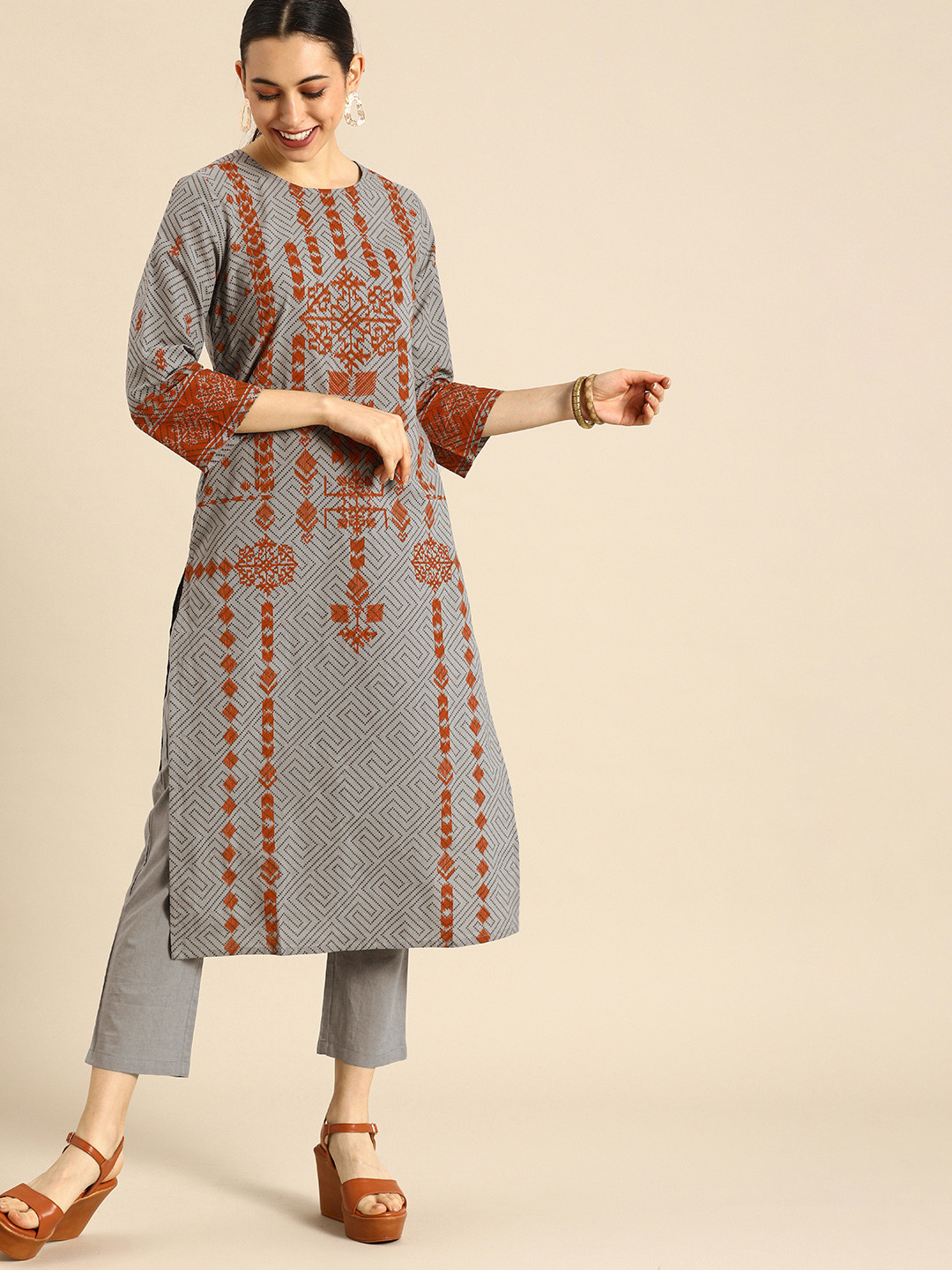 

Anouk Women Grey & Orange Printed Regular Pure Cotton Kurta with Trousers