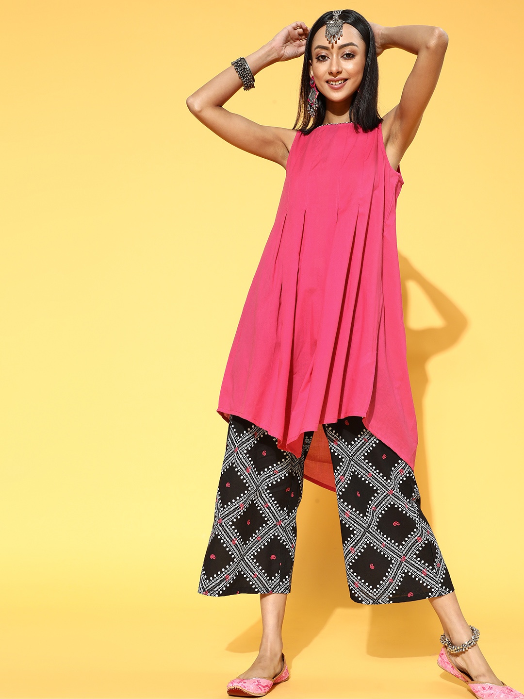 

Anouk Women Pink Pure Cotton Ethnic Motifs Panelled Kurta with Palazzos