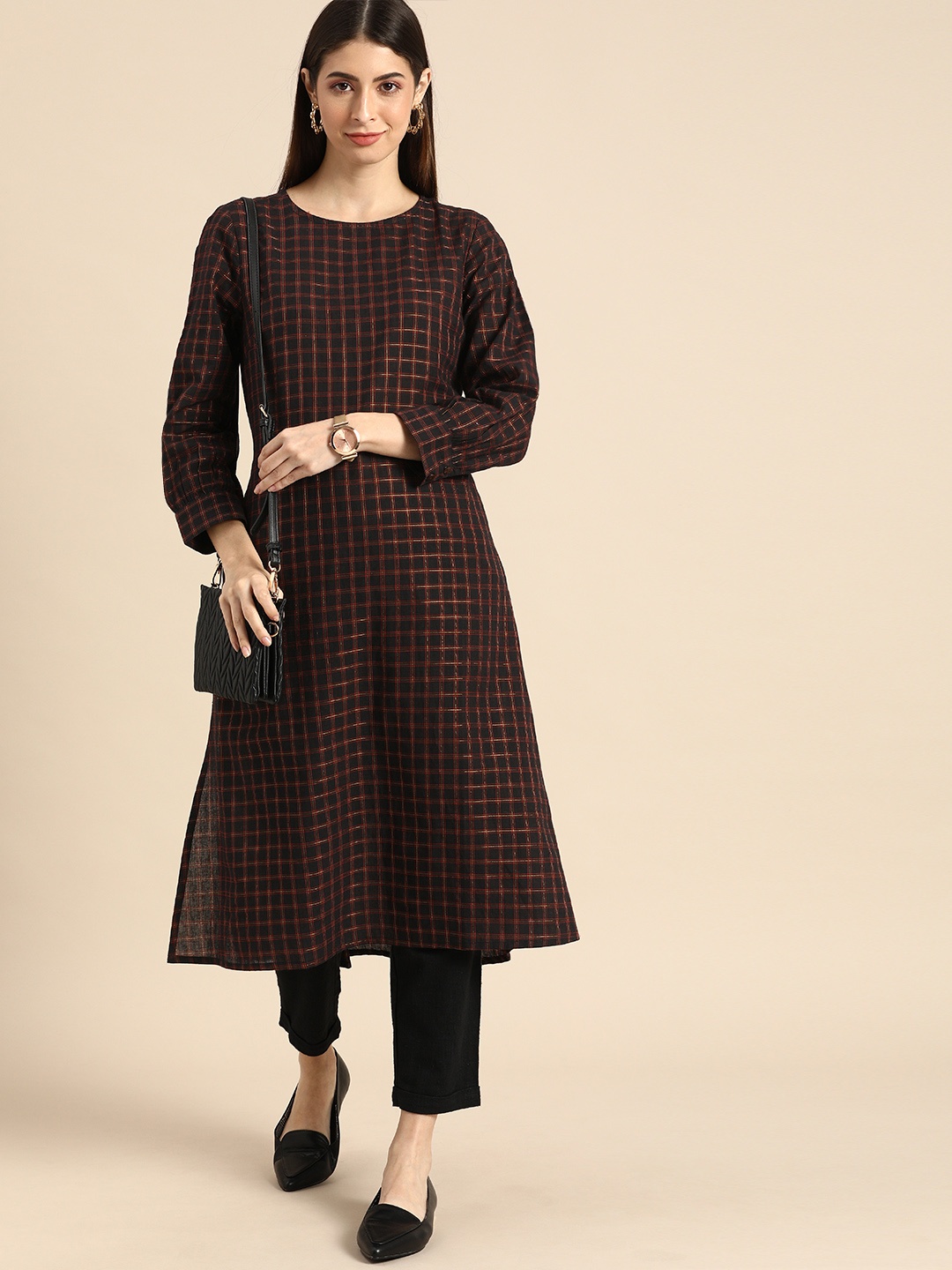 

Anouk Women Black & Maroon Checked Kurta