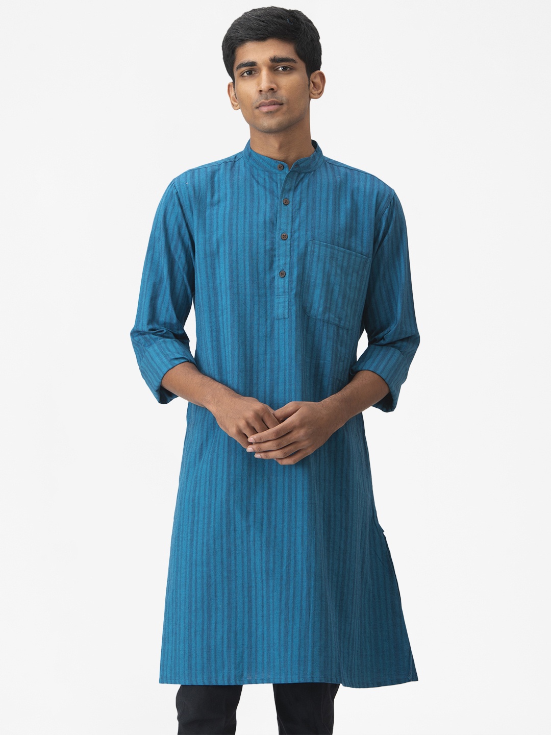 

Fabindia Men Blue Pure Cotton Comfort Fit Striped Kurta