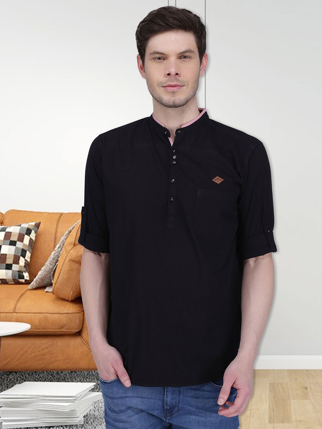 

Kuons Avenue Men Black Kurta