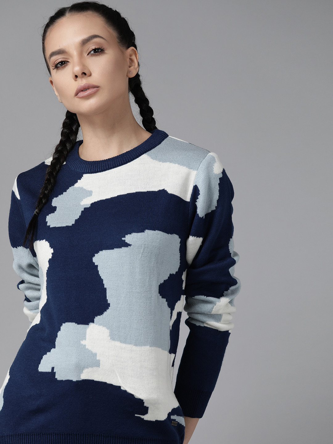 

Roadster Women Navy Blue & Off White Self Design Pullover