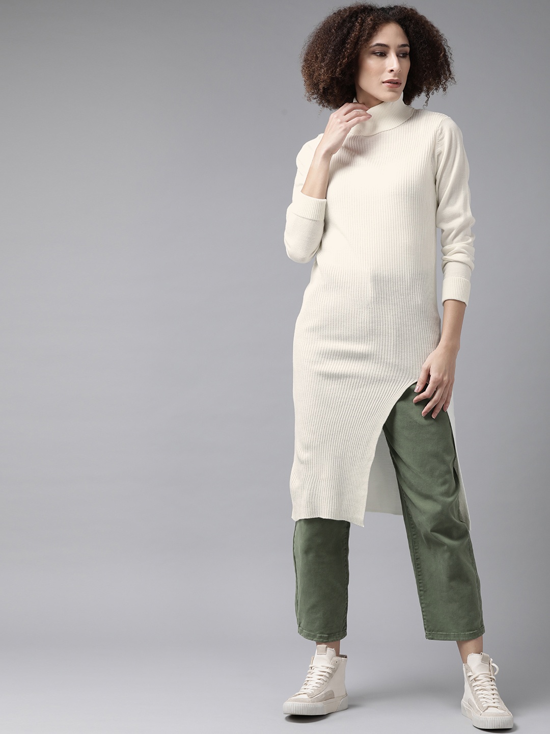 

Roadster Women Off-White Ribbed Longline Pullover