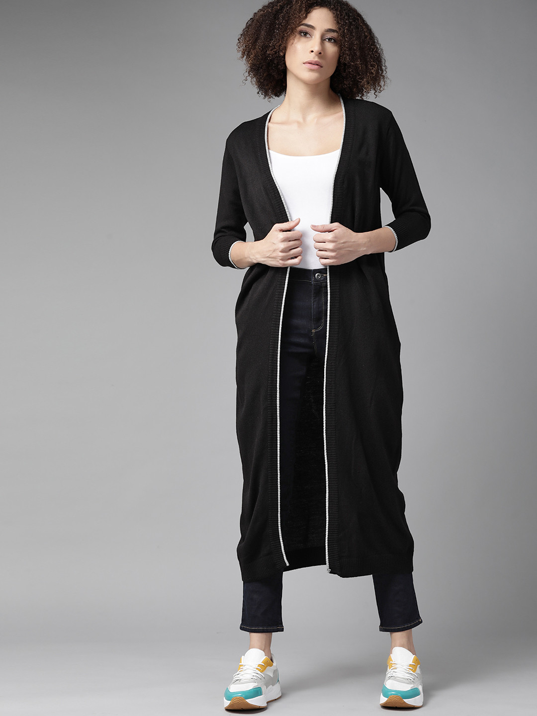 

Roadster Women Black Solid Longline Front-Open Sweater