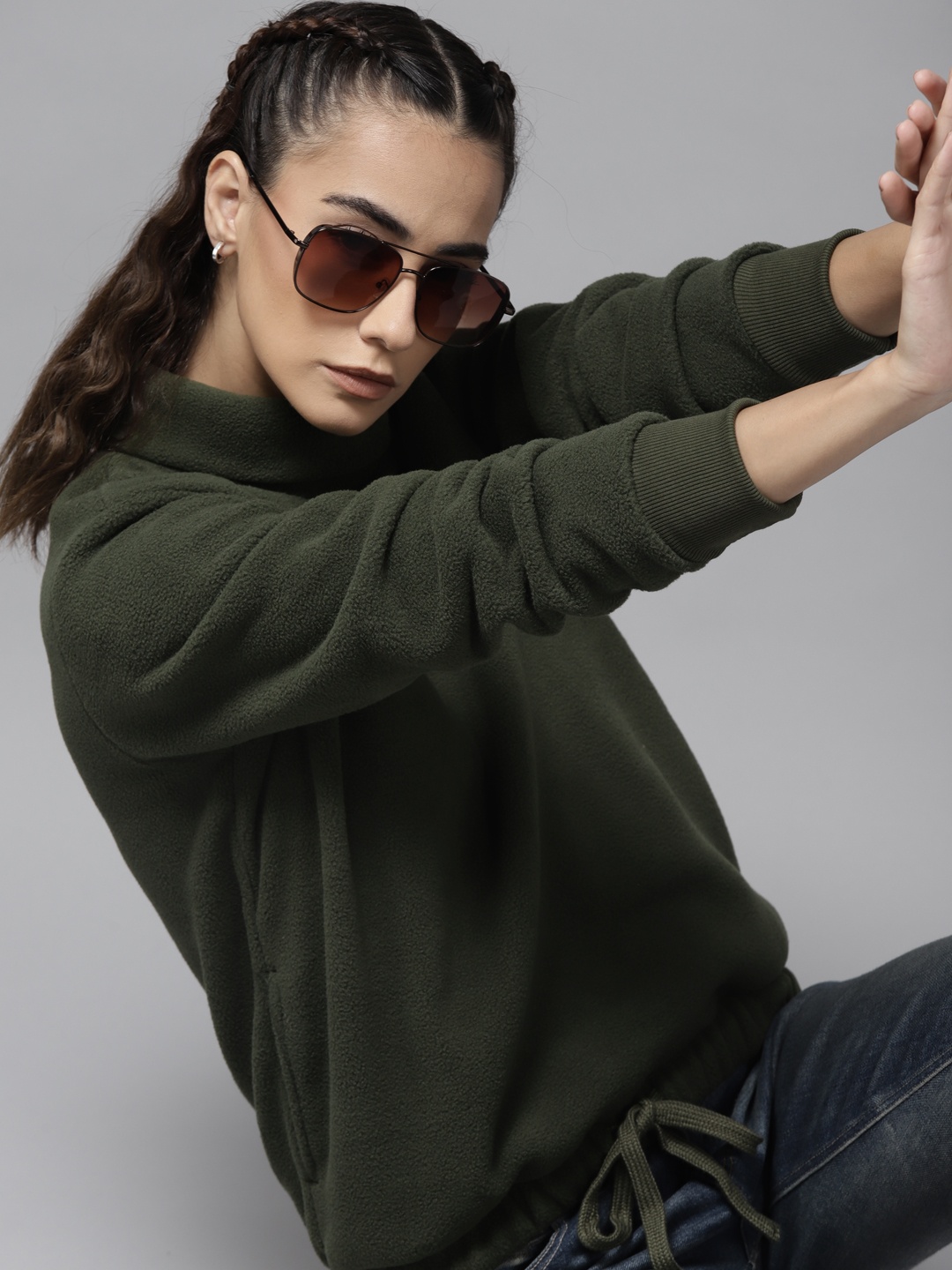 

Roadster Women Olive Green Solid Fleece Sweatshirt