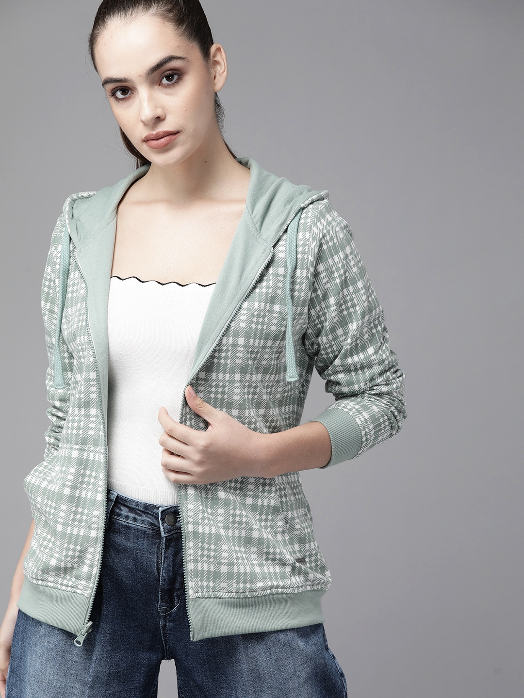 

Roadster Women Grey & White Checked Reversible Hooded Sweatshirt