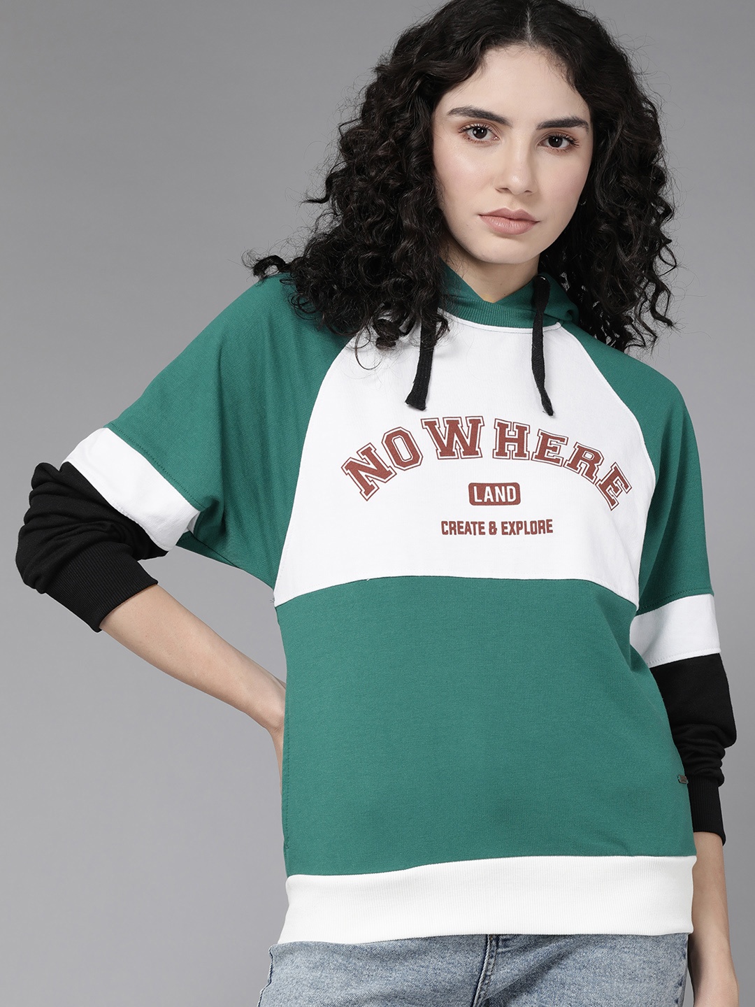 

Roadster Women White 7 Green Colourblocked Hooded Sweatshirt