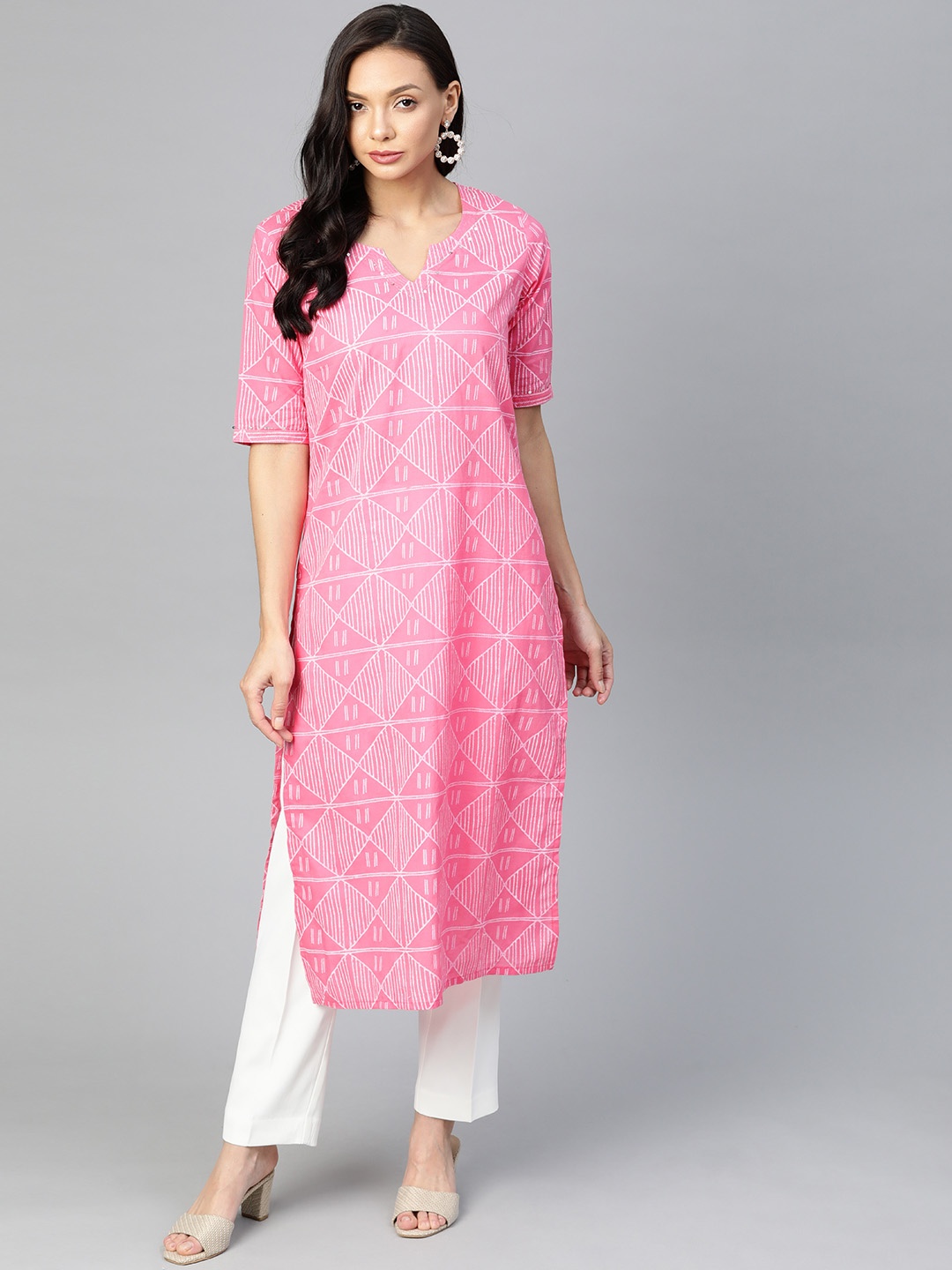 

Yuris Women Pink & White Cotton Geometric Printed Kurta