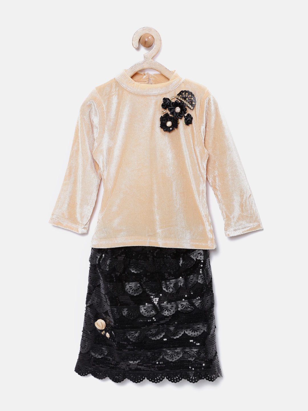 

Tiny Girl Beige & Black Sequinned Clothing Set