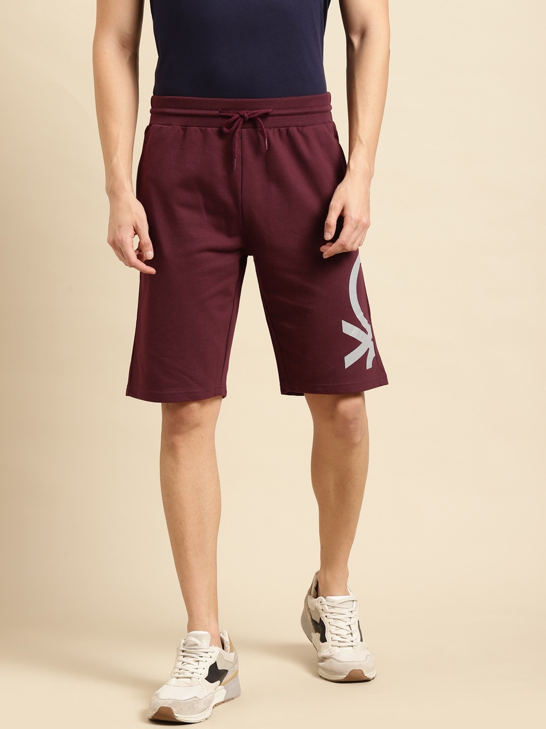 

United Colors of Benetton Men Maroon Mid-Rise Regular Shorts