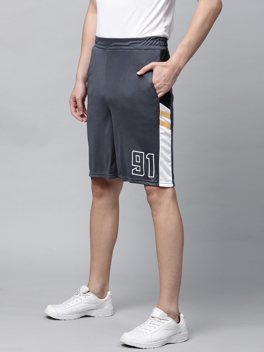

abof Men Grey Mid-Rise Sports Shorts