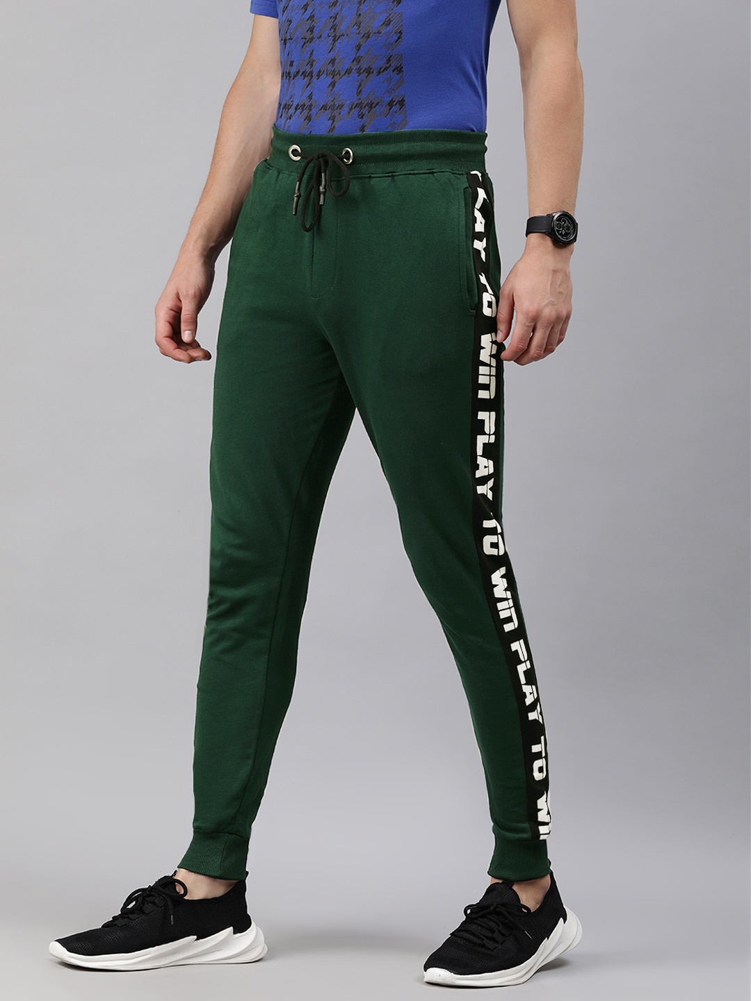 

abof MEN GREEN TYPOGRAPHY TRACK PANTS