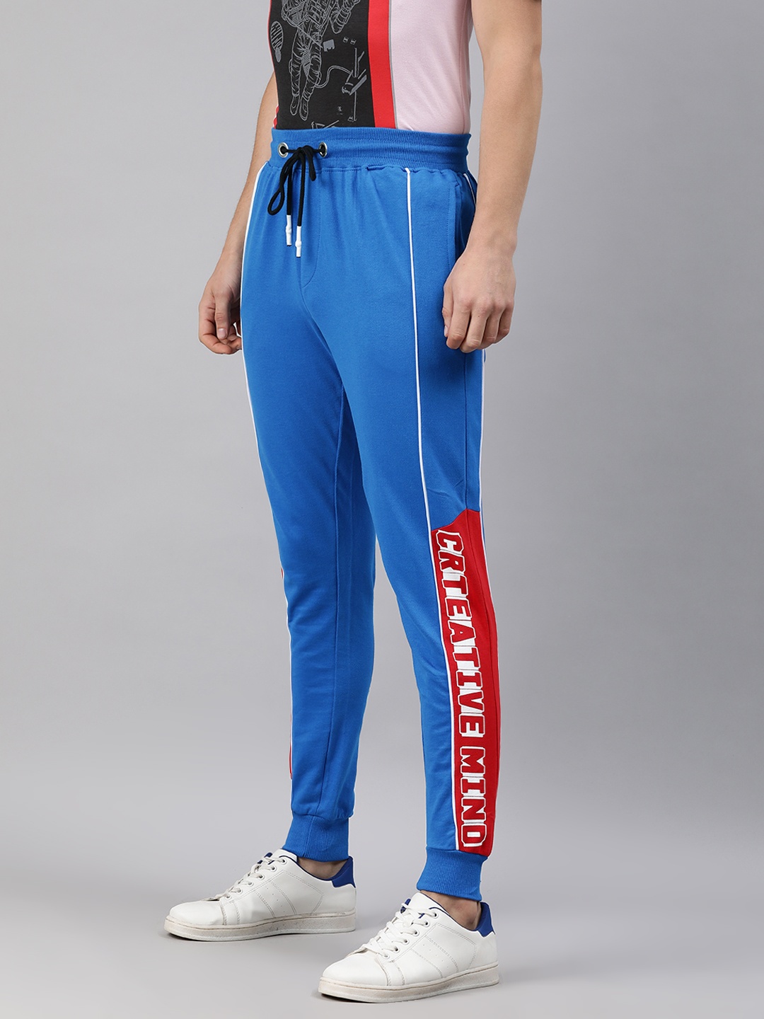 

abof Men Blue & Red Printed Joggers
