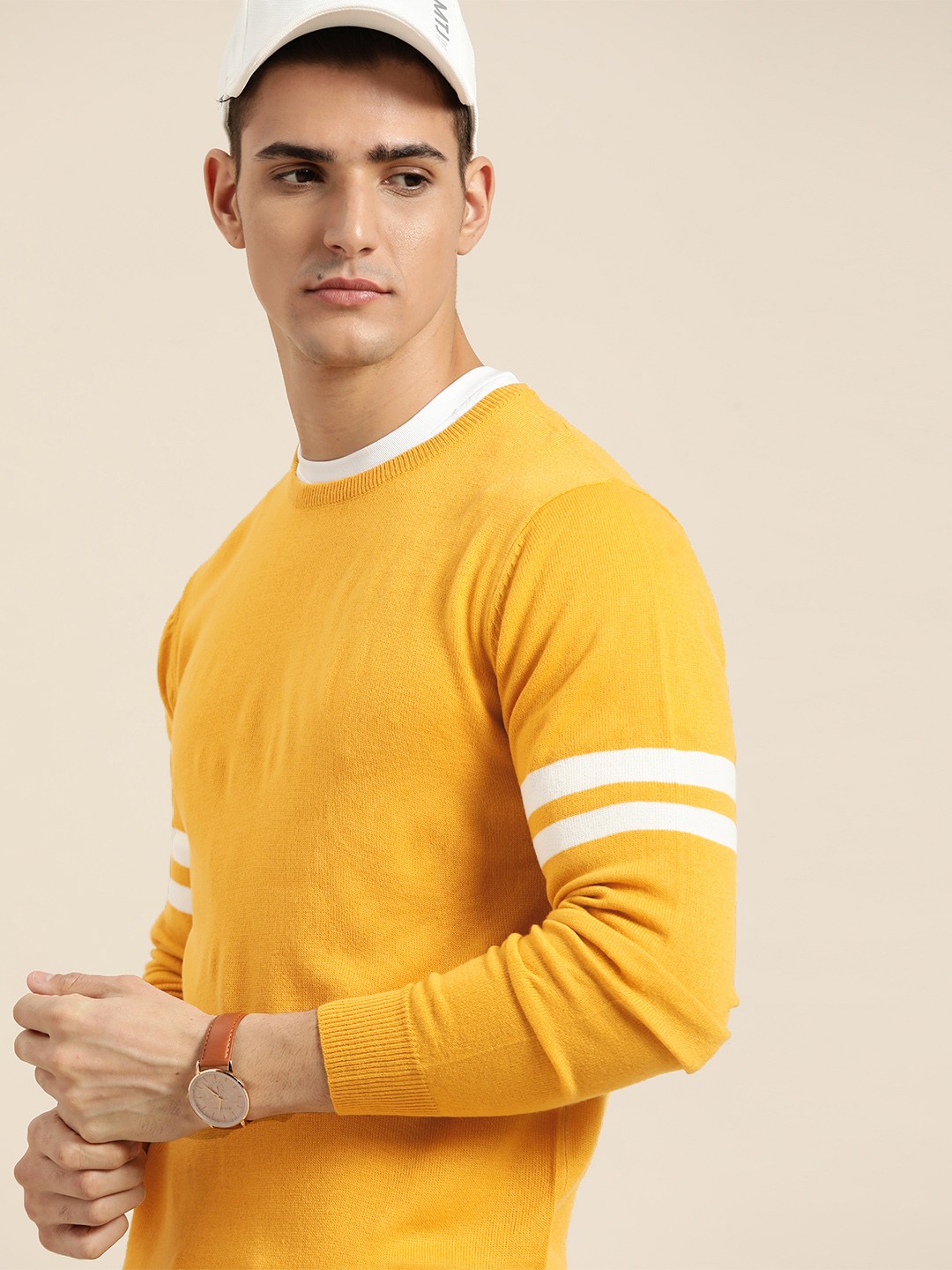 

INVICTUS Men Yellow Pullover