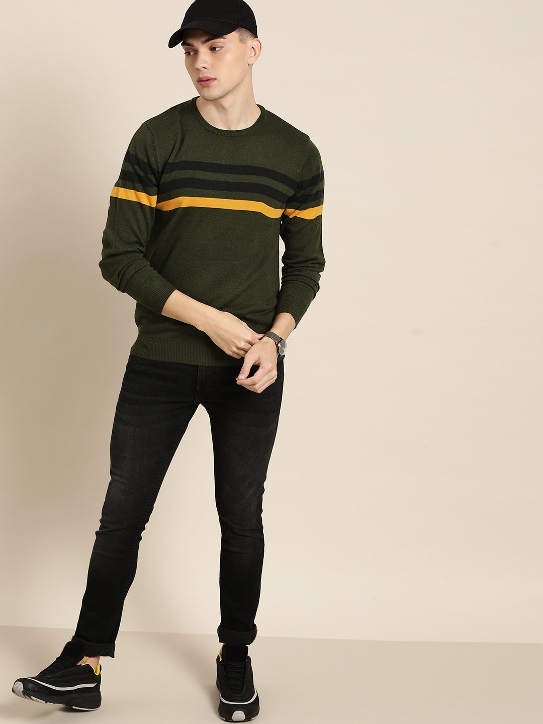 

INVICTUS Men Olive Green & Black Striped Pullover