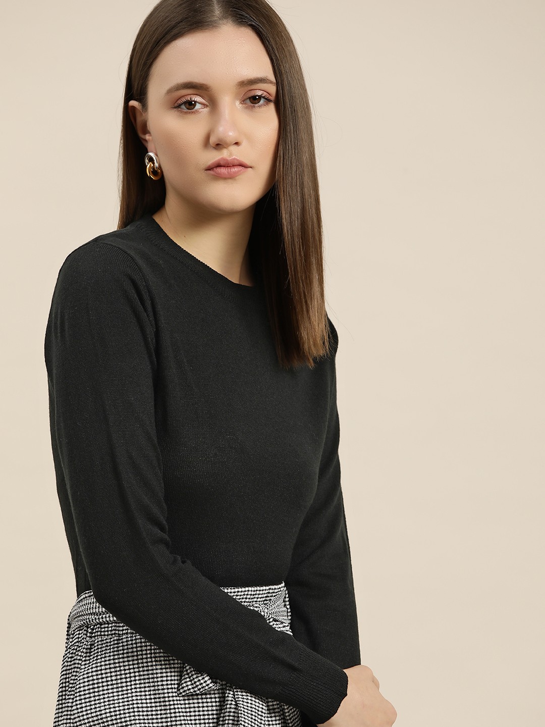 

her by invictus Women Black Solid Pullover