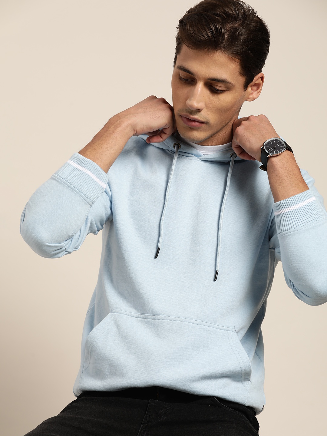 

INVICTUS Men Blue Solid Hooded Sweatshirt