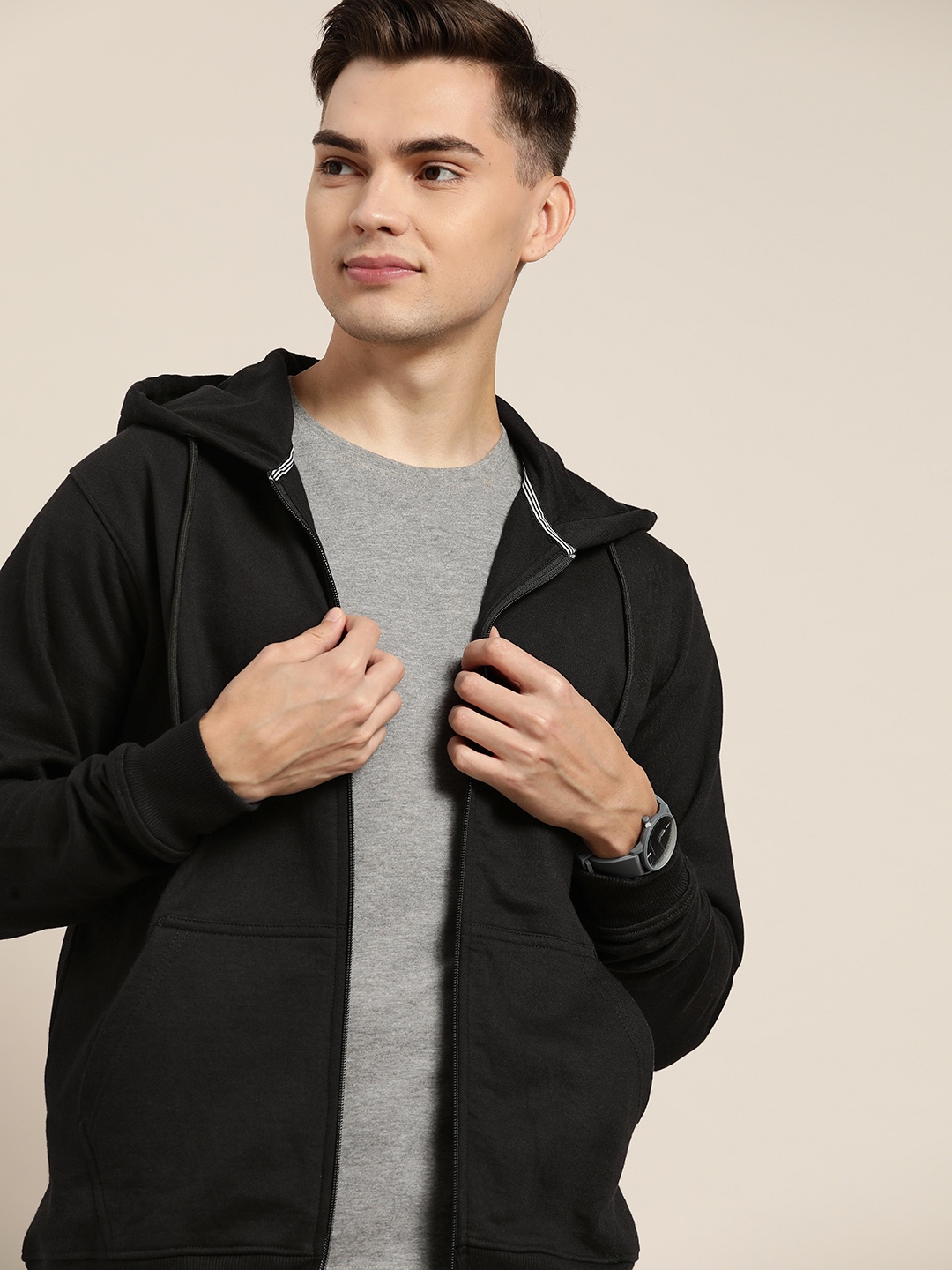 

INVICTUS Men Black Hooded Sweatshirt