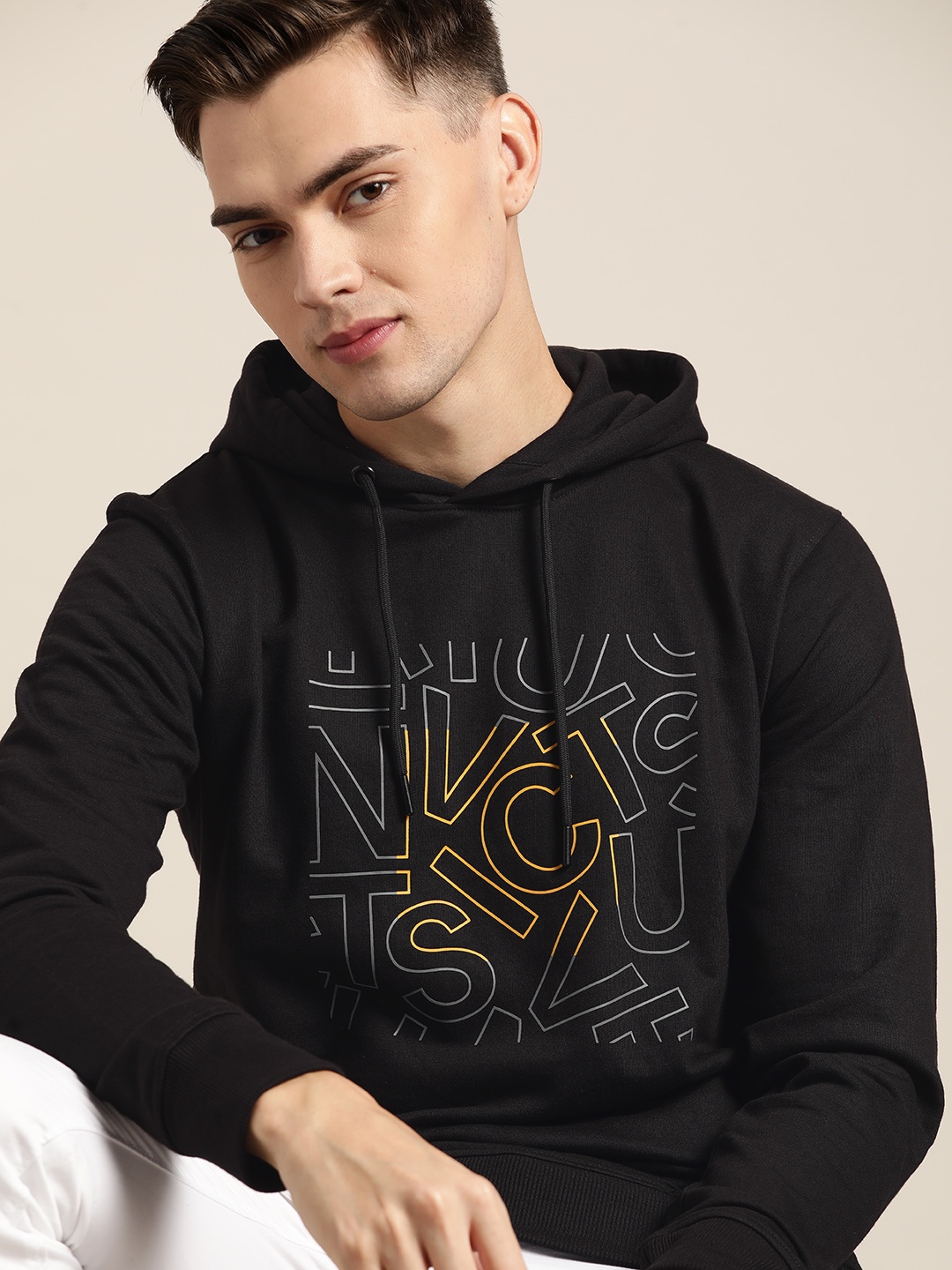 

INVICTUS Men Black & Grey Brand Logo Printed Hooded Sweatshirt