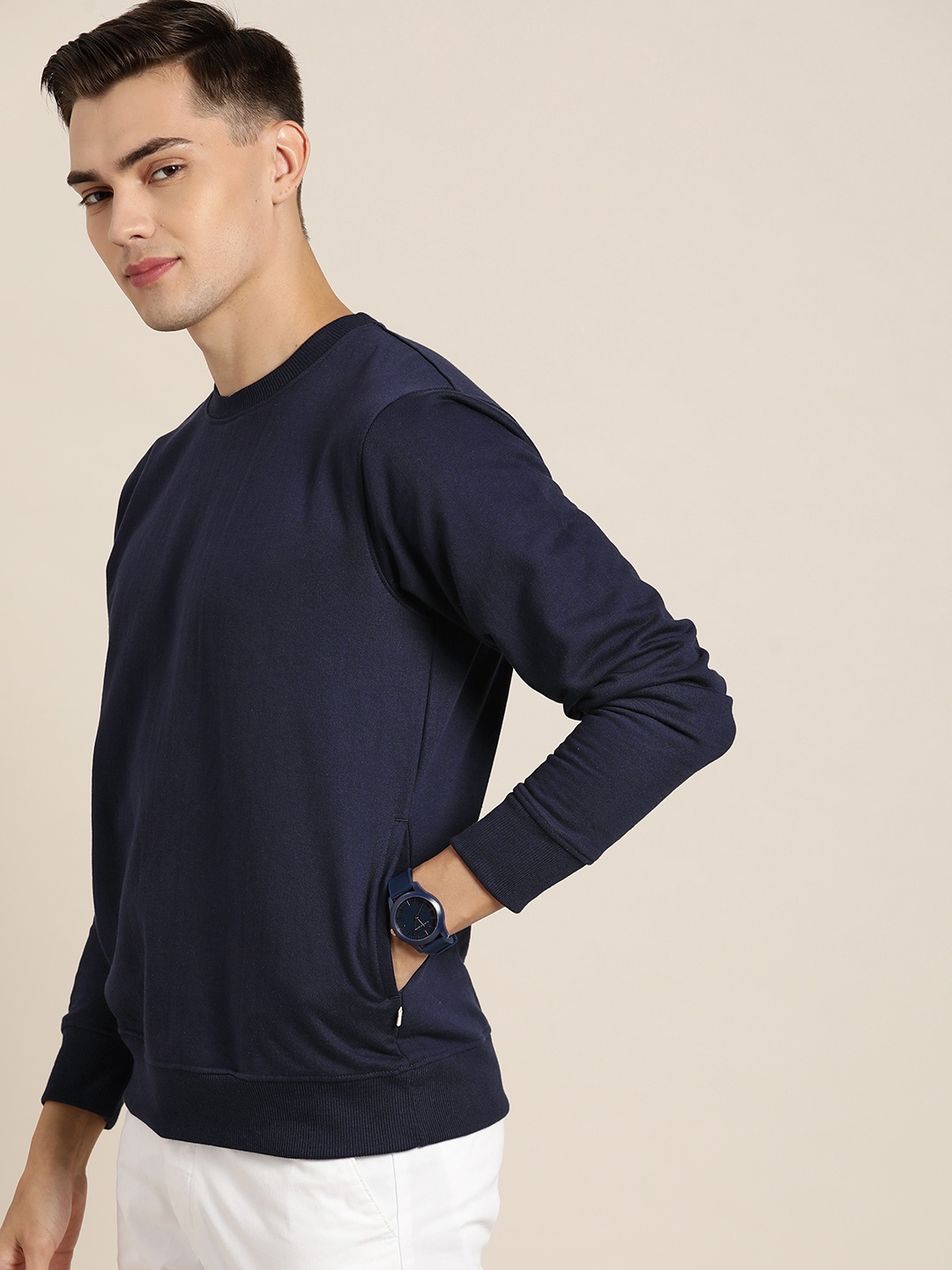 

INVICTUS Men Navy Blue Solid Sweatshirt