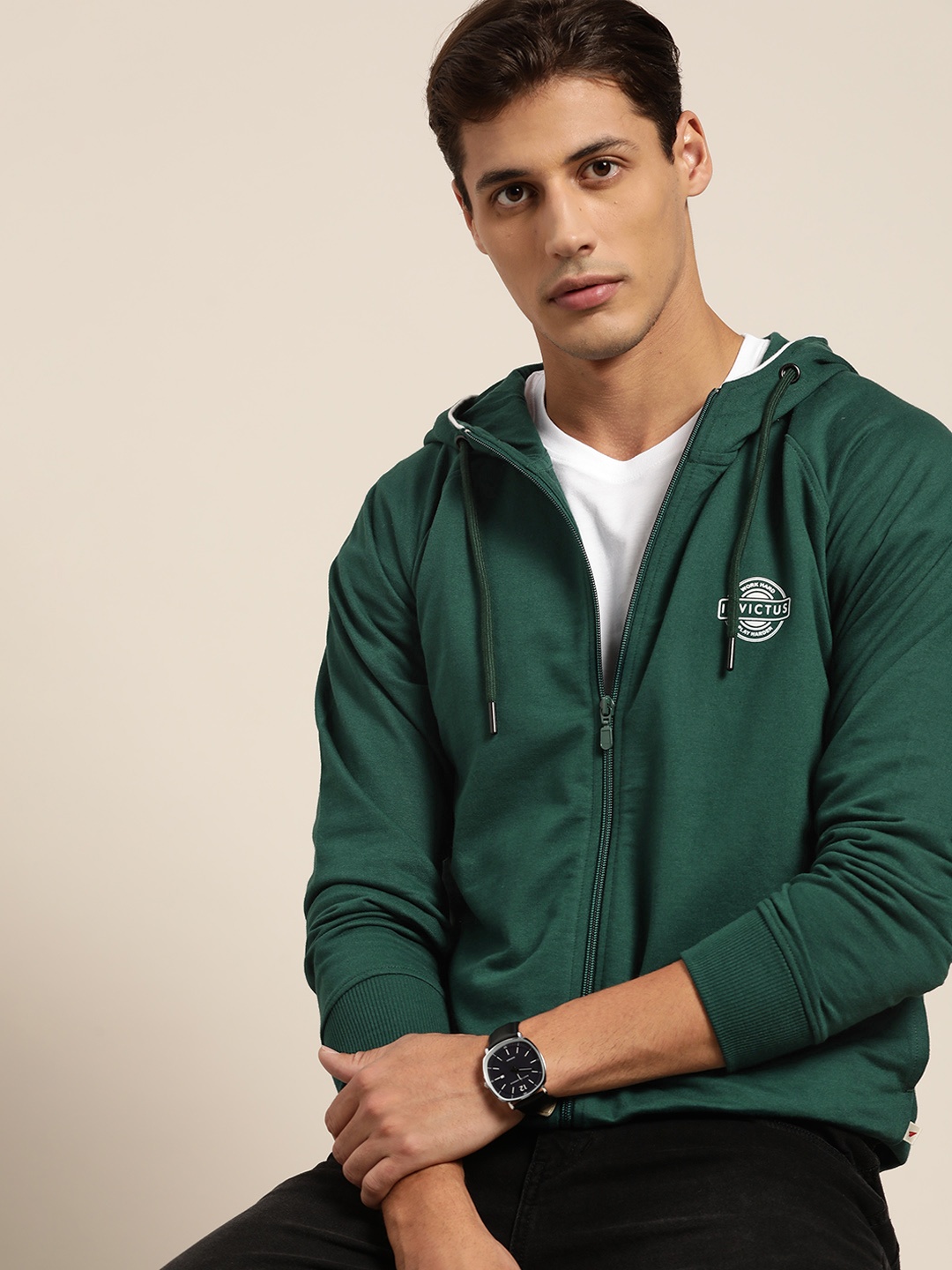 

INVICTUS Men Green Solid Hooded Front-Open Sweatshirt