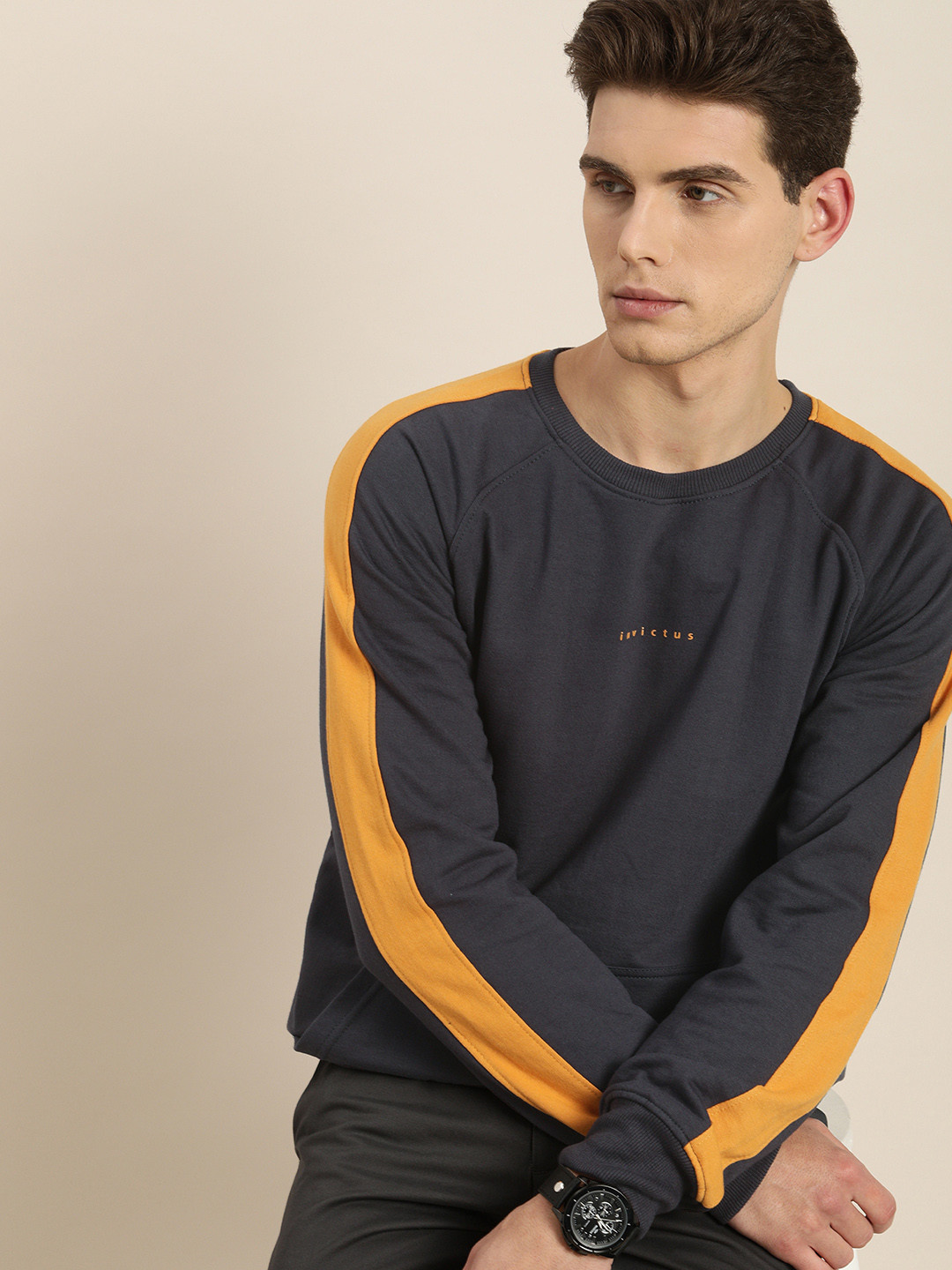 

INVICTUS Men Charcoal Grey & Mustard Yellow Sweatshirt