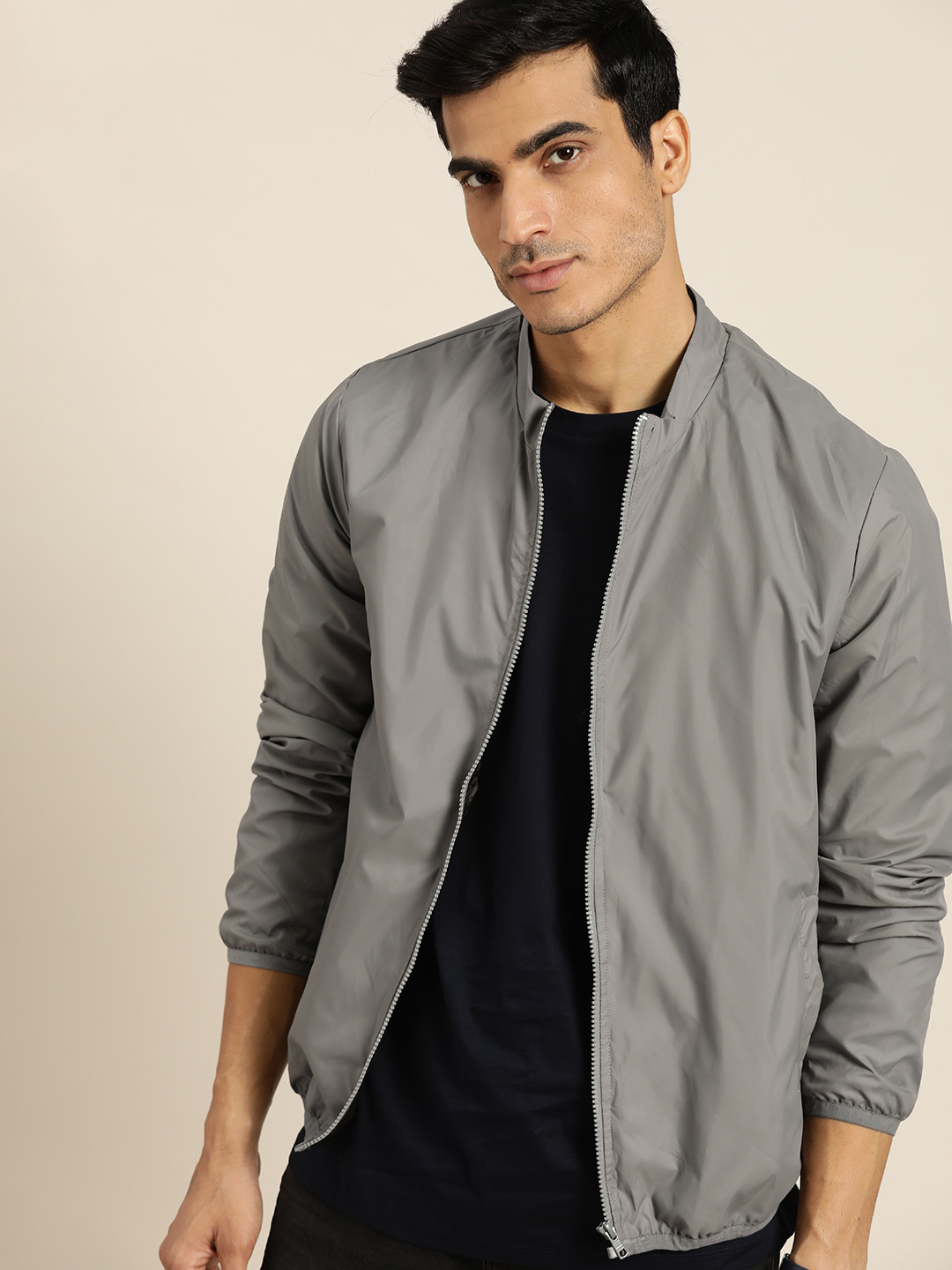 

INVICTUS Men Grey Solid Tailored Jacket