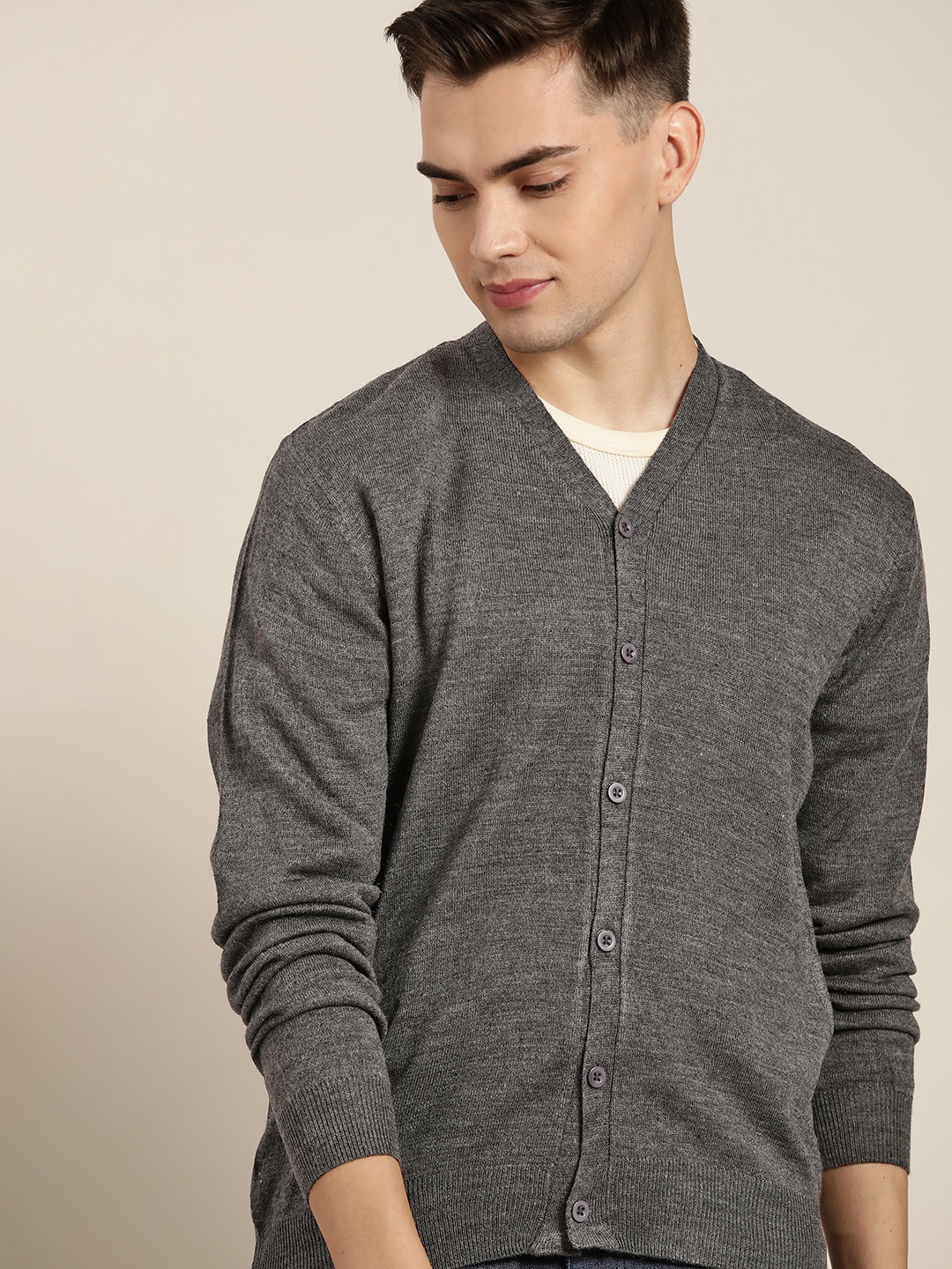 

INVICTUS Men Grey Melange Solid Cardigan