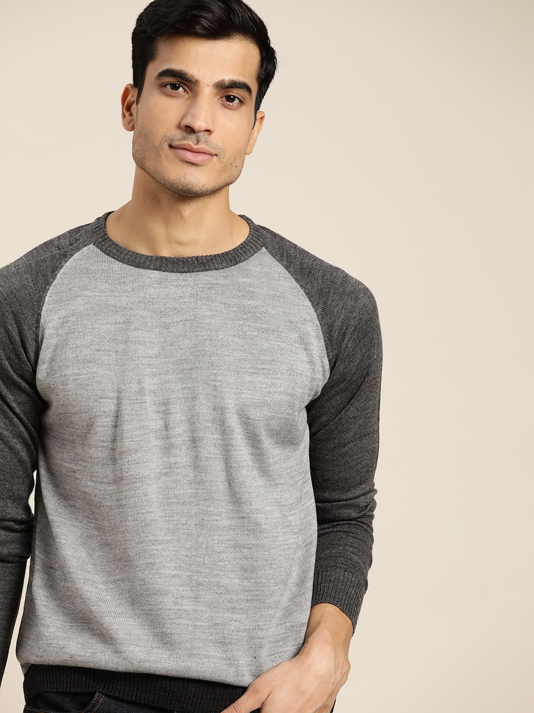 

INVICTUS Men Grey Melange Solid Pullover