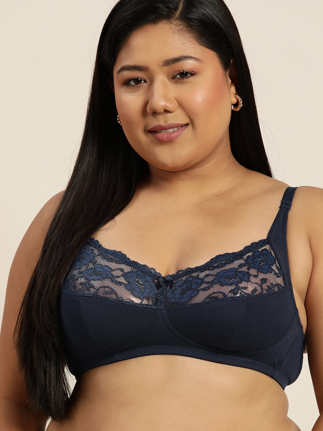 

Sztori Plus Size Navy Blue Floral Lace Bra