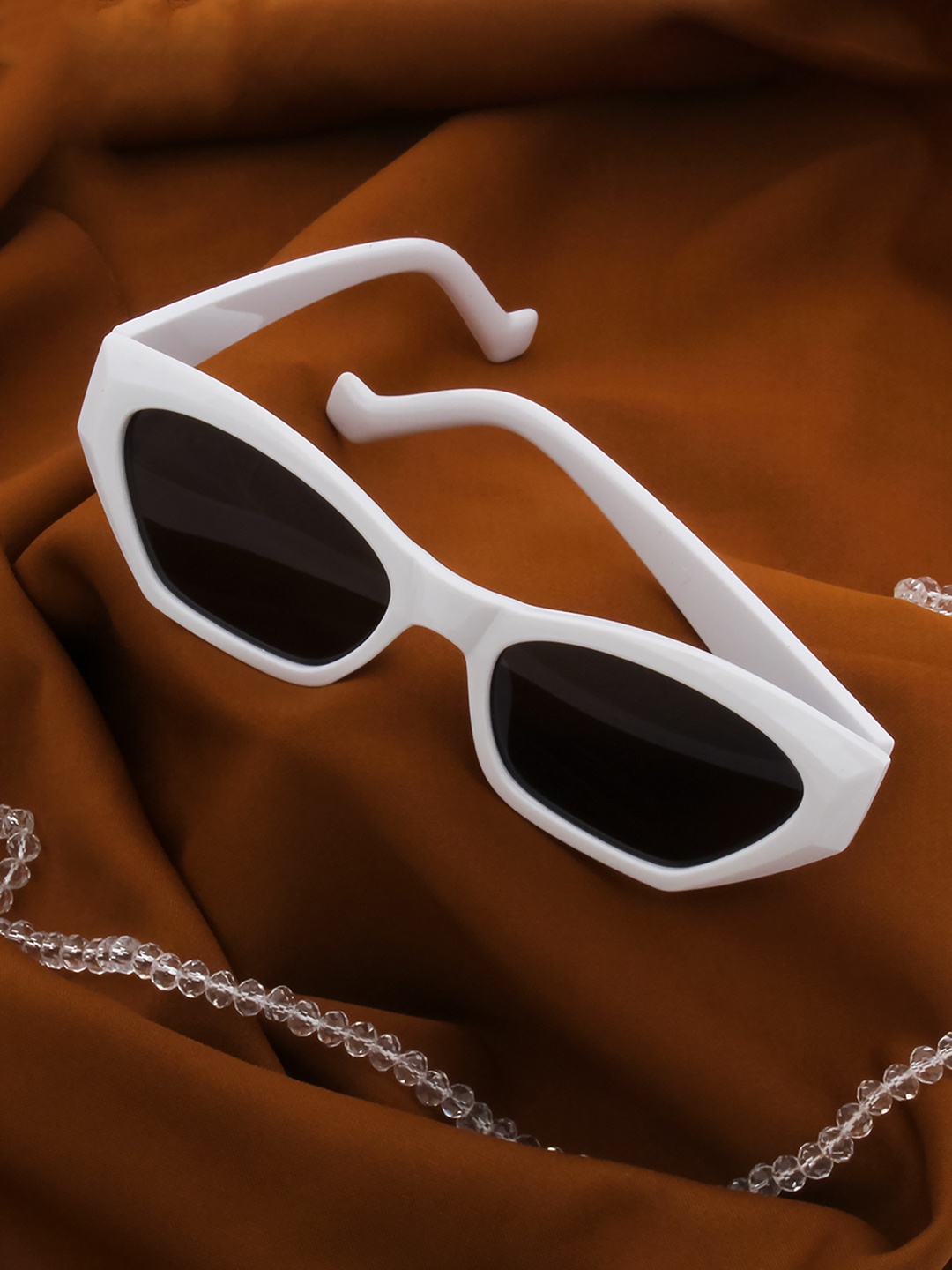 

Ted Smith Women Grey Lens & White Cateye Sunglasses with UV Protected Lens TS-IPEARLS