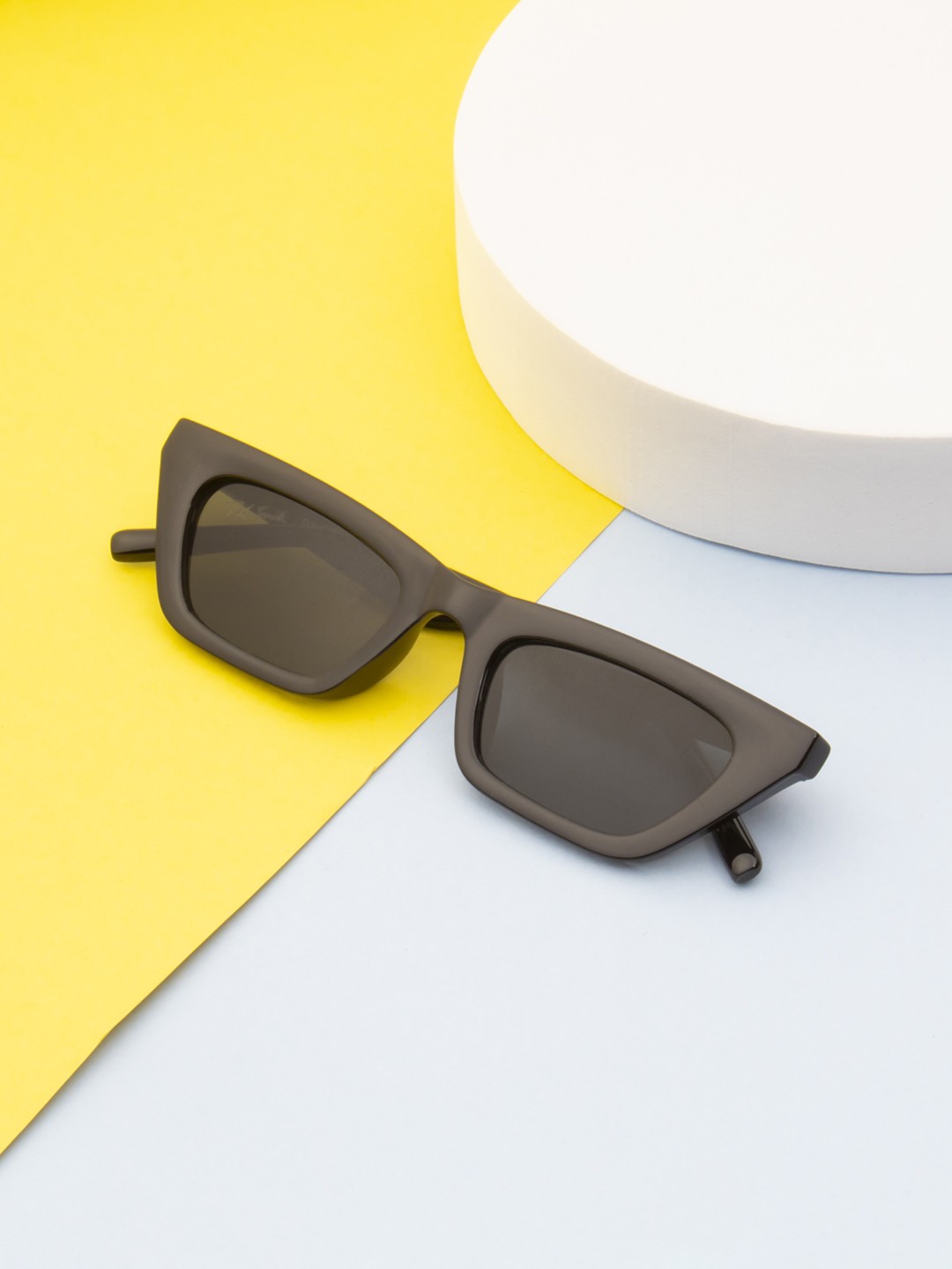 

Ted Smith Women Grey Rectangle UV Protected Sunglasses TS-ALLBLK_BLK