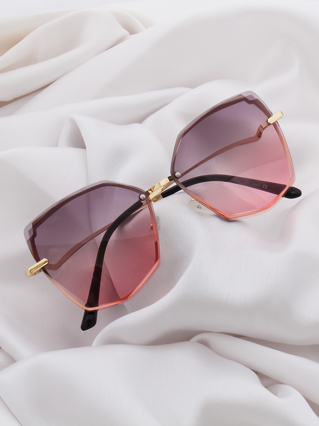 

Ted Smith Women Pink UV Protected Oversized Sunglasses TS-DIAMONTY