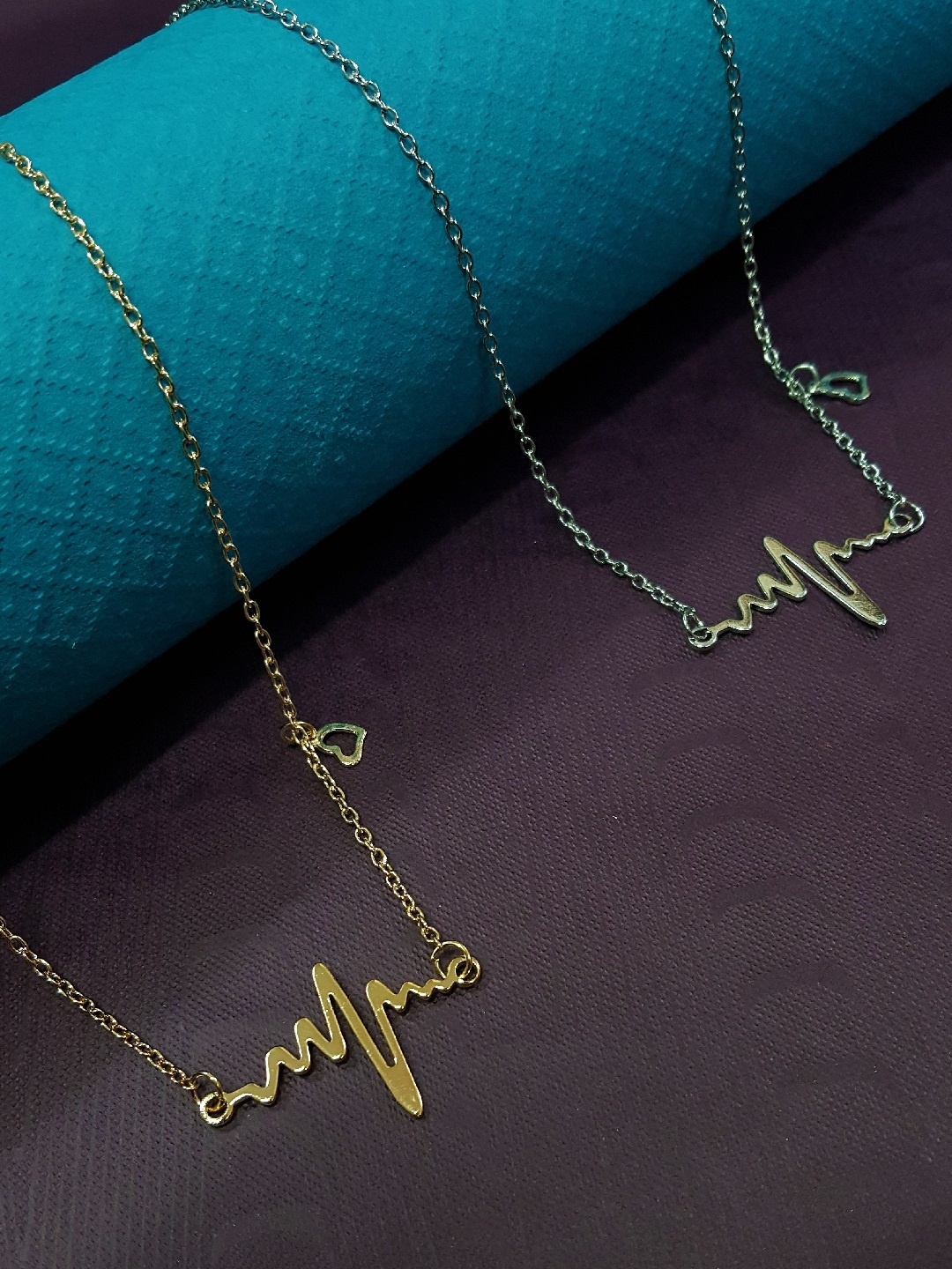 

OOMPH Set of 2 Gold Toned & Silver Toned Pendant Necklace