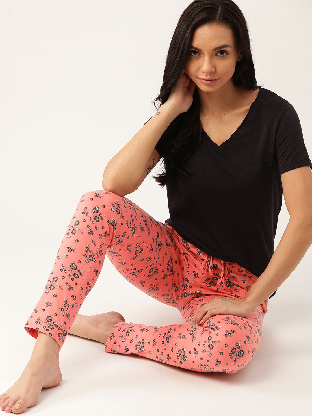 

ETC Women Peach-Colored & Black Printed Pure Cotton Lounge Pants