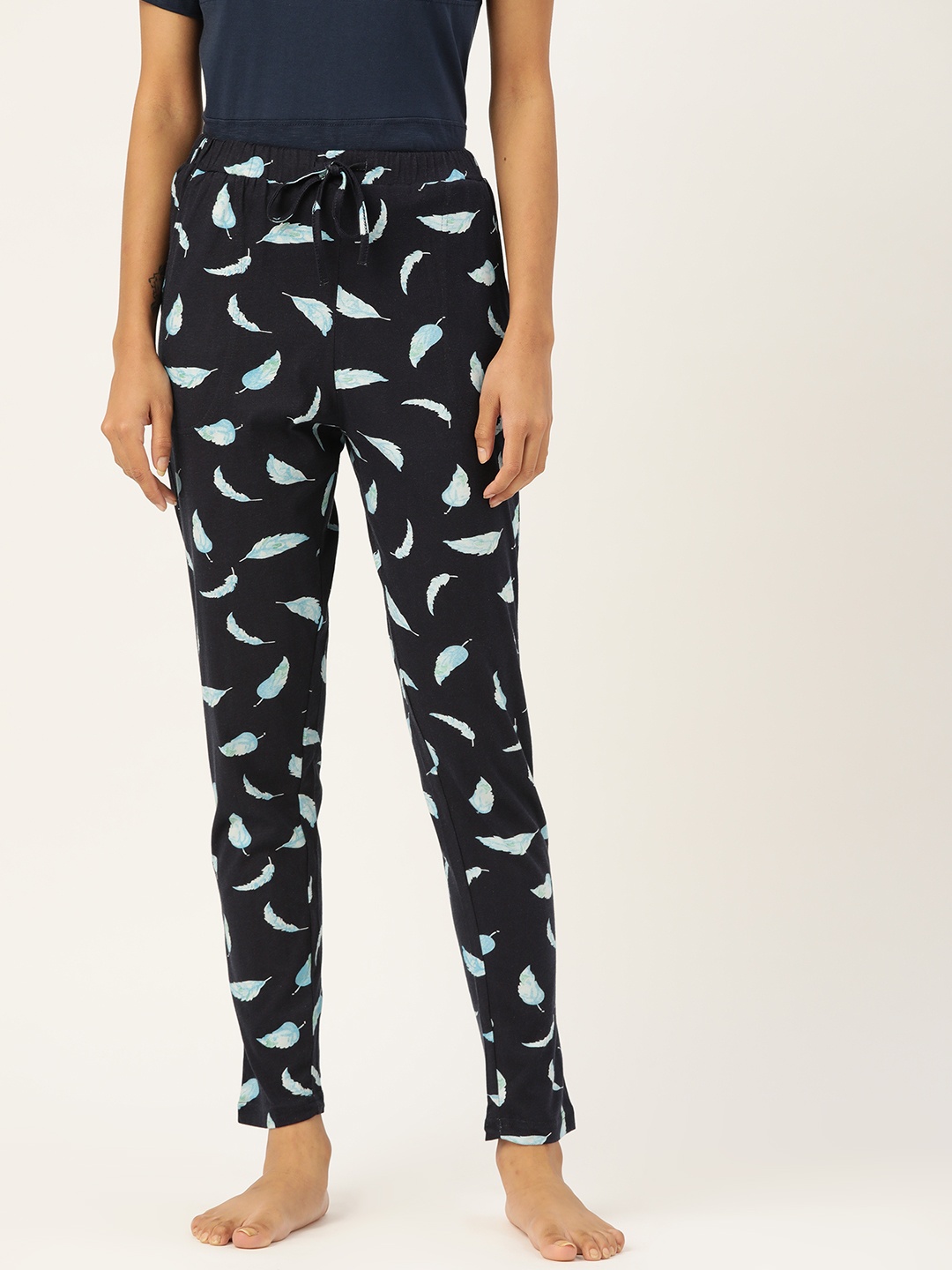 

ETC Women Black & Blue Pure Cotton Printed Lounge Pants