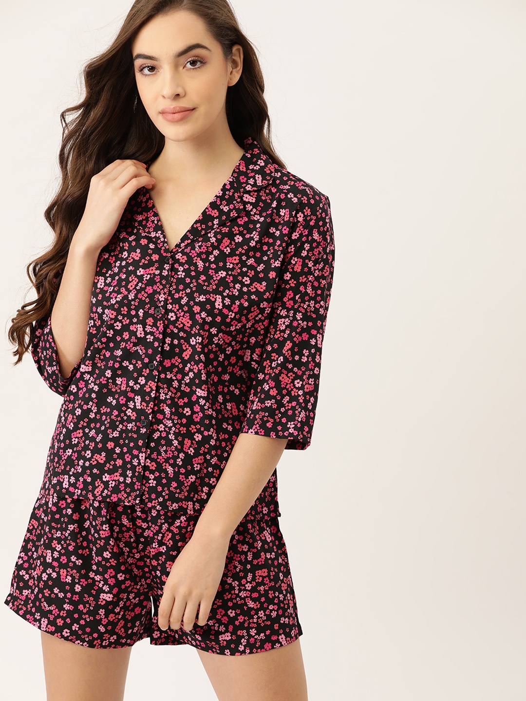 

ETC Women Black & Pink Floral Printed Night suit