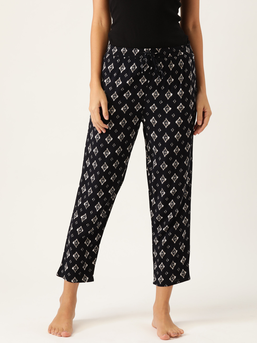 

ETC Women Navy Blue & Grey Printed Cropped Lounge Pants, Black