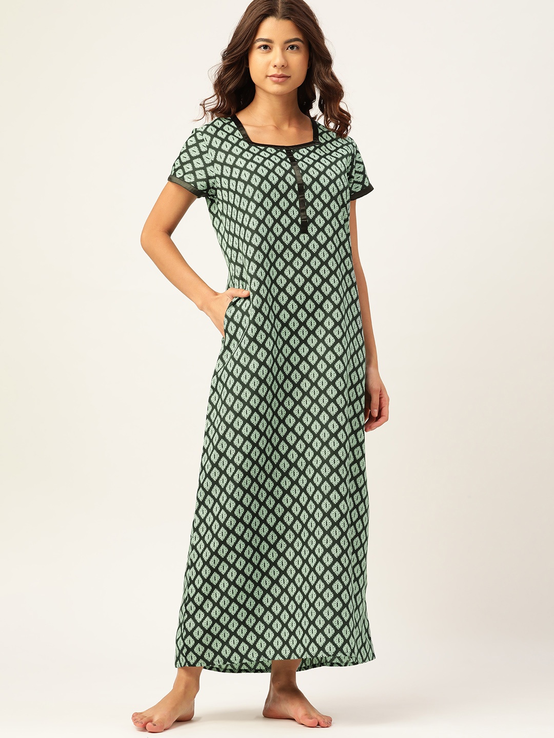 

ETC Women Black Printed Maxi Nightdress
