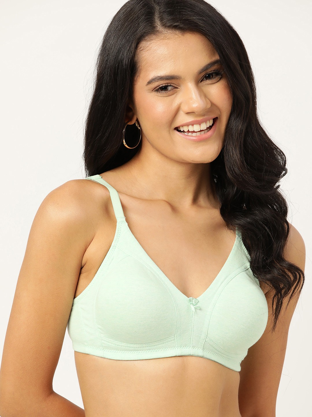 

DressBerry Green Solid Everyday Medium Coverage Bra PM-DB-MS-01