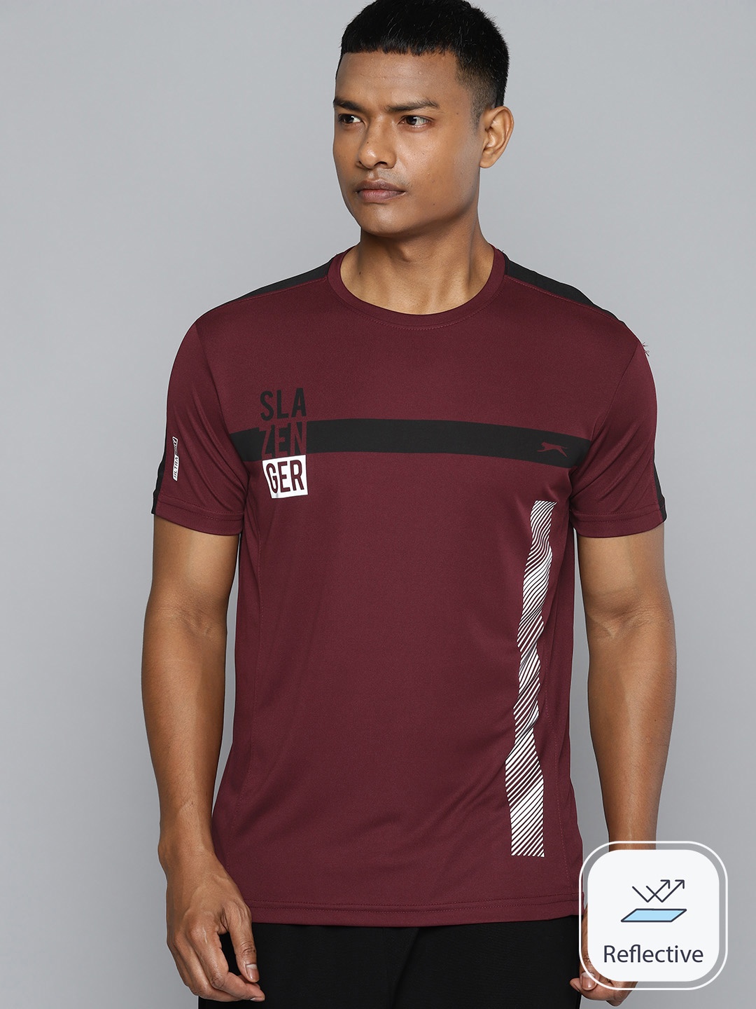 

Slazenger Men Ultra-Dry T-shirt, Maroon
