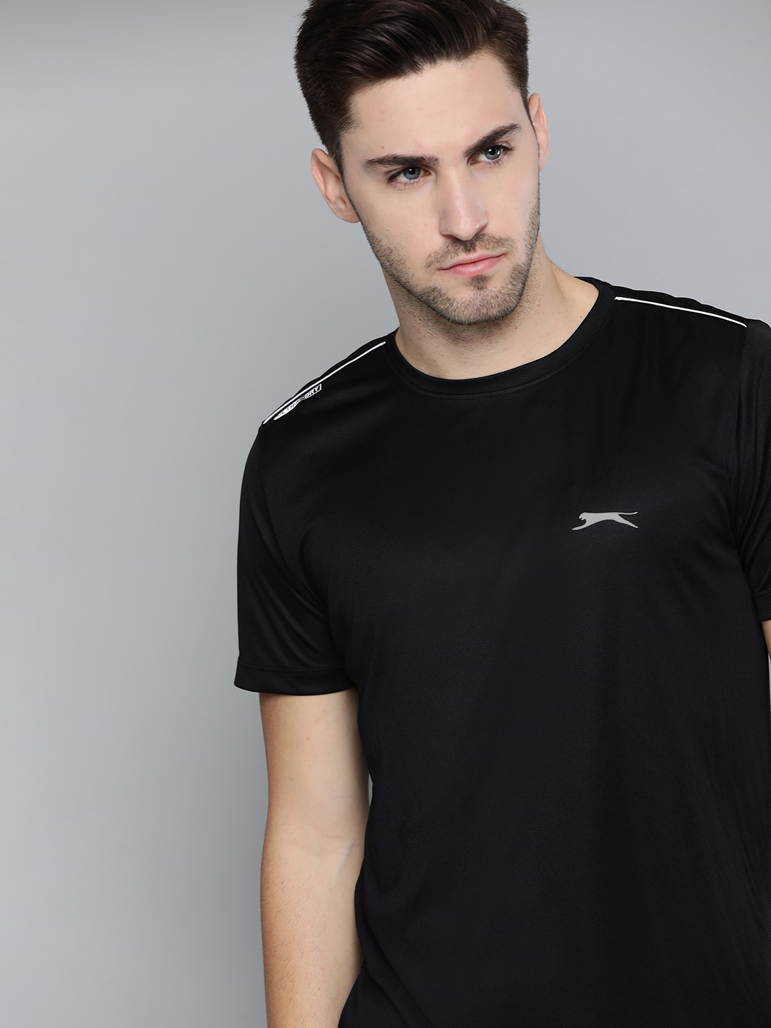 

Slazenger Men Black Solid T-shirt