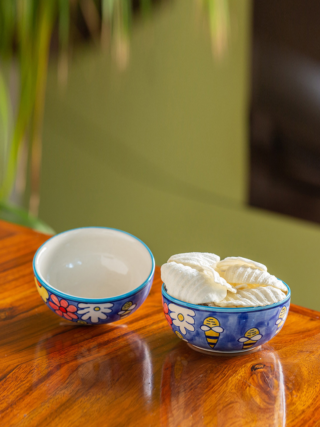 

ExclusiveLane Set Of 2 The Bee Collective Blue & White Hand-Painted Ceramic Serving Bowls