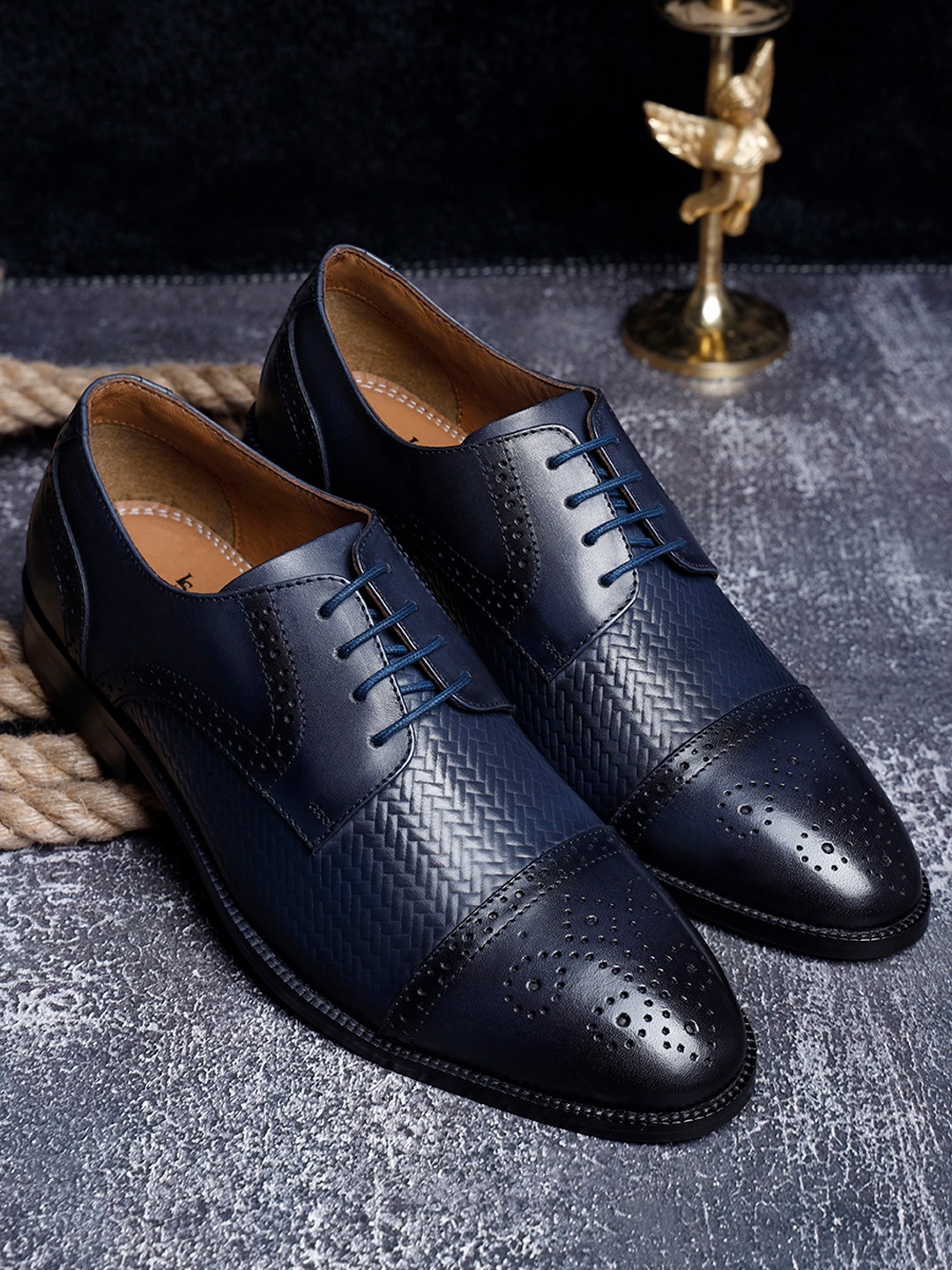 

LOUIS STITCH Men Premium Leather Dual Tone Patina Oxford Shoes, Blue