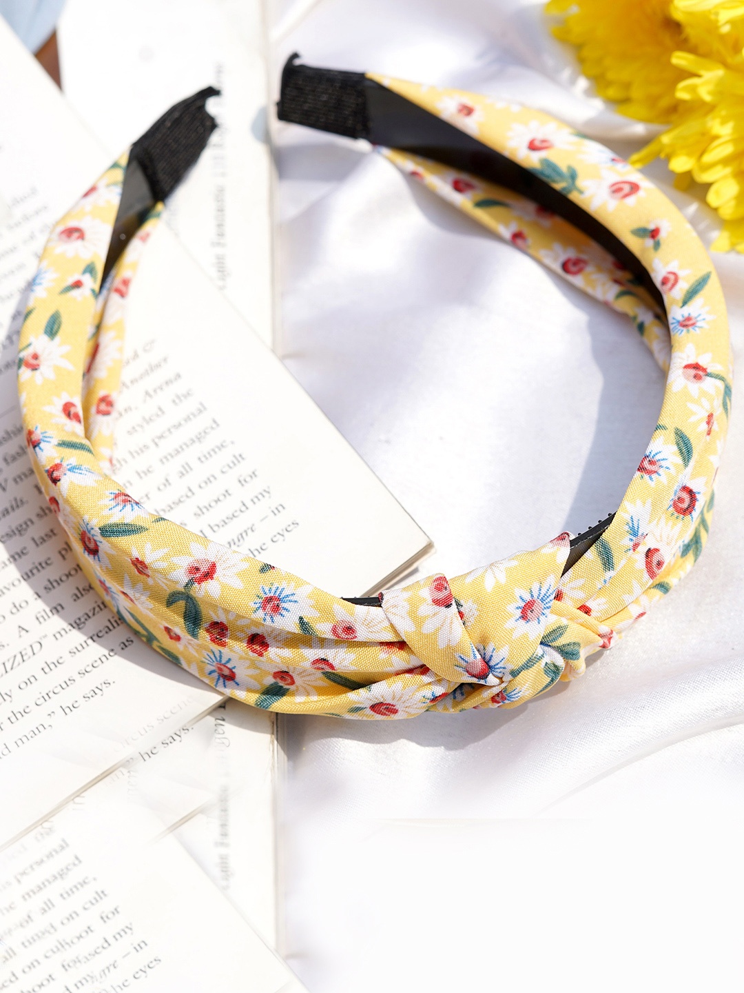 

JOKER & WITCH Women Yellow & White Floral Printed Knot Hairband