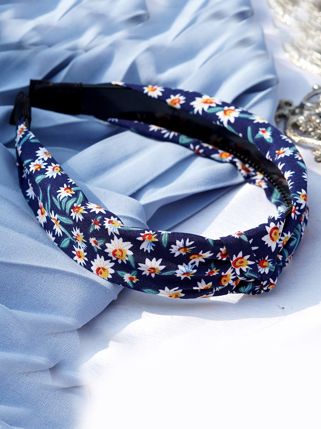 

JOKER & WITCH Women Blue & White Floral Knot Headband