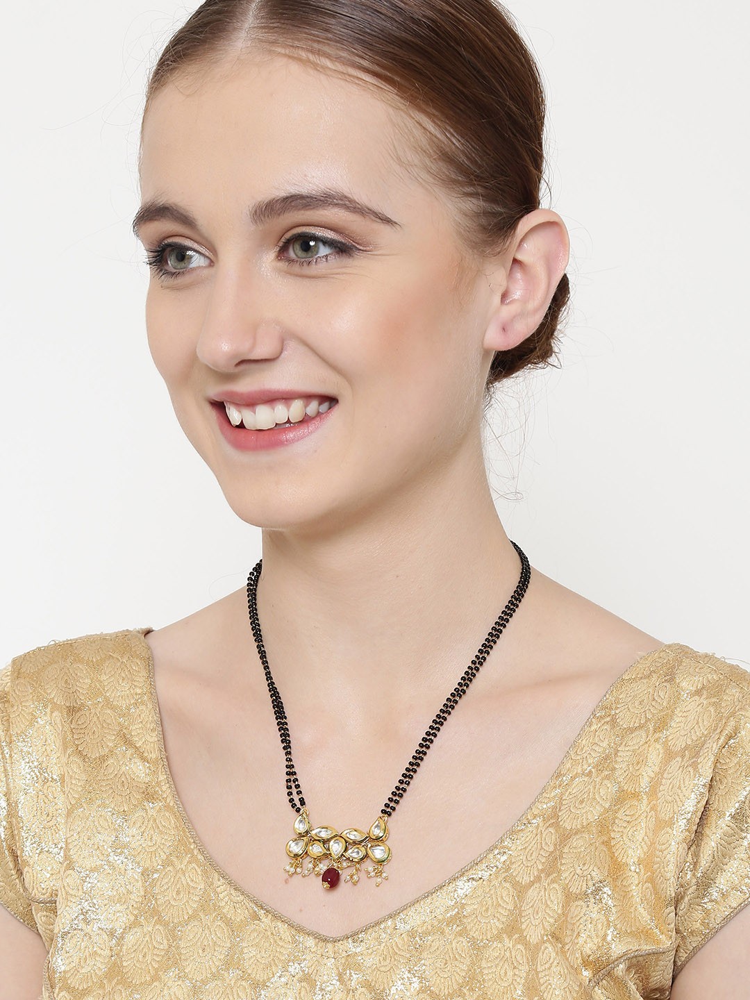 

PANASH Gold-Plated White Kundan-Studded & Black Beaded Mangalsutra
