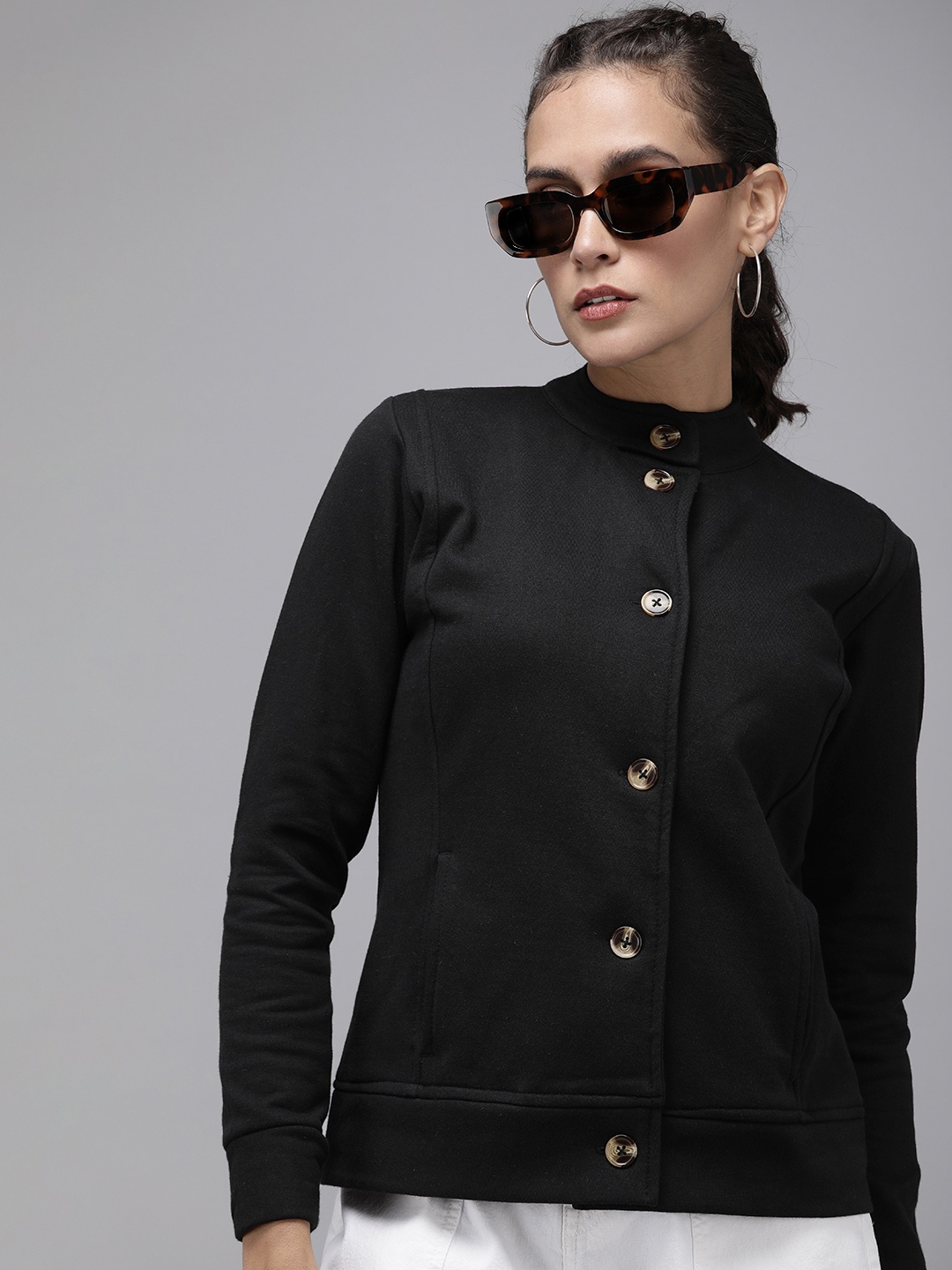 

Roadster Women Black Solid Tailored Jacket